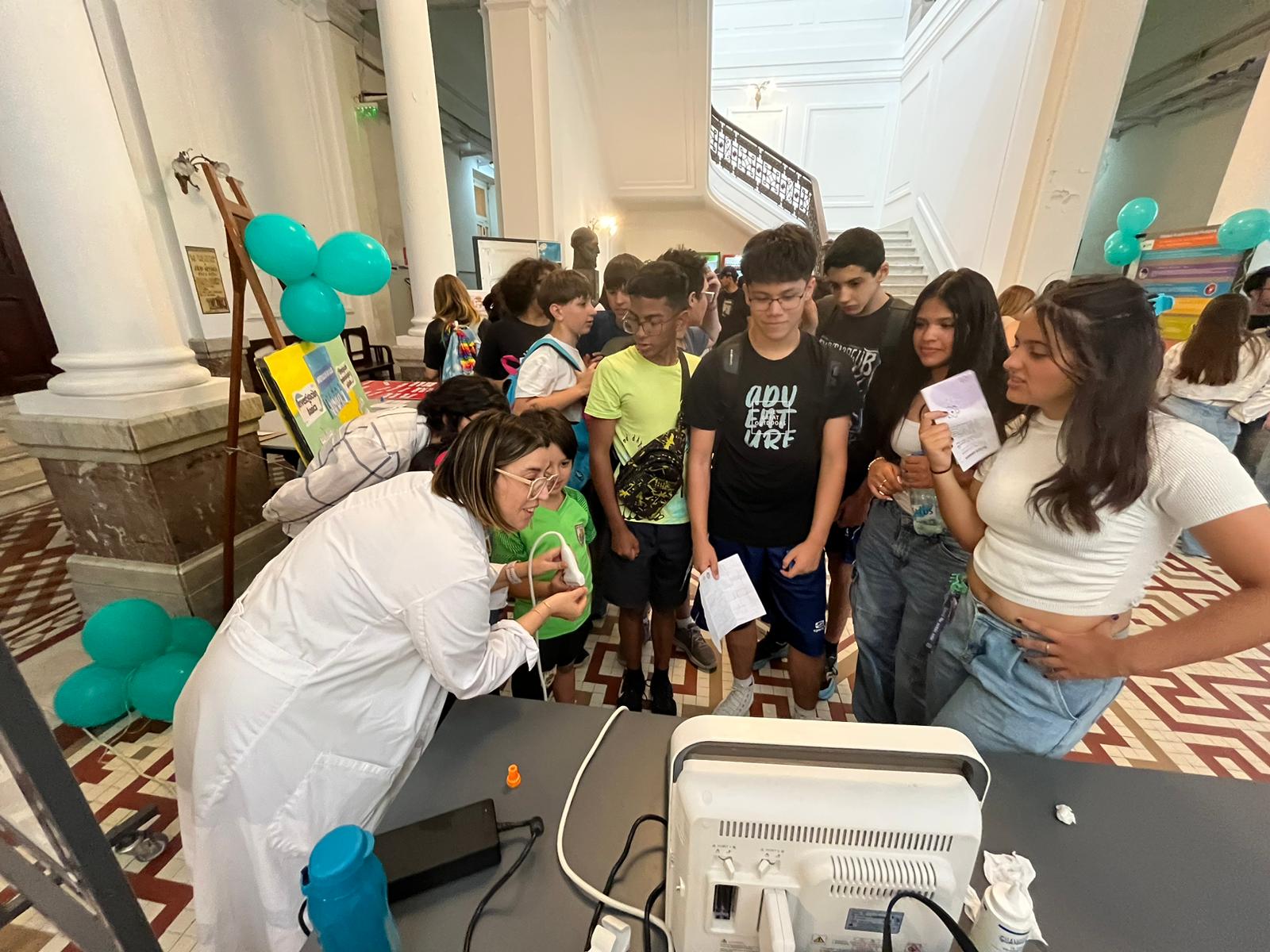 Stand Medicina Investiga